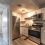 Central Apartment In Arcadia With Pool